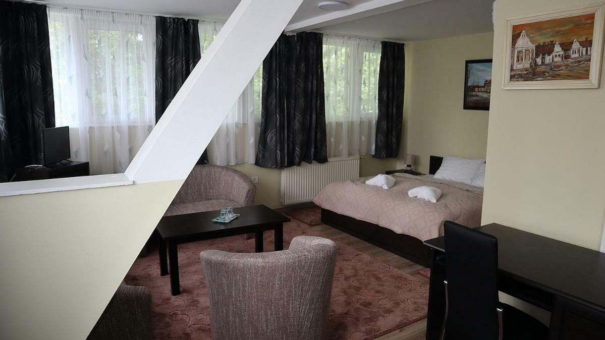 Szlovák Panzió Hotel Bekescsaba Exterior foto