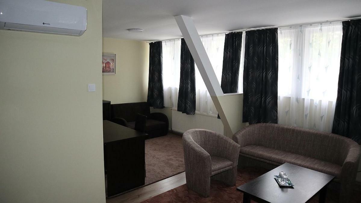 Szlovák Panzió Hotel Bekescsaba Exterior foto